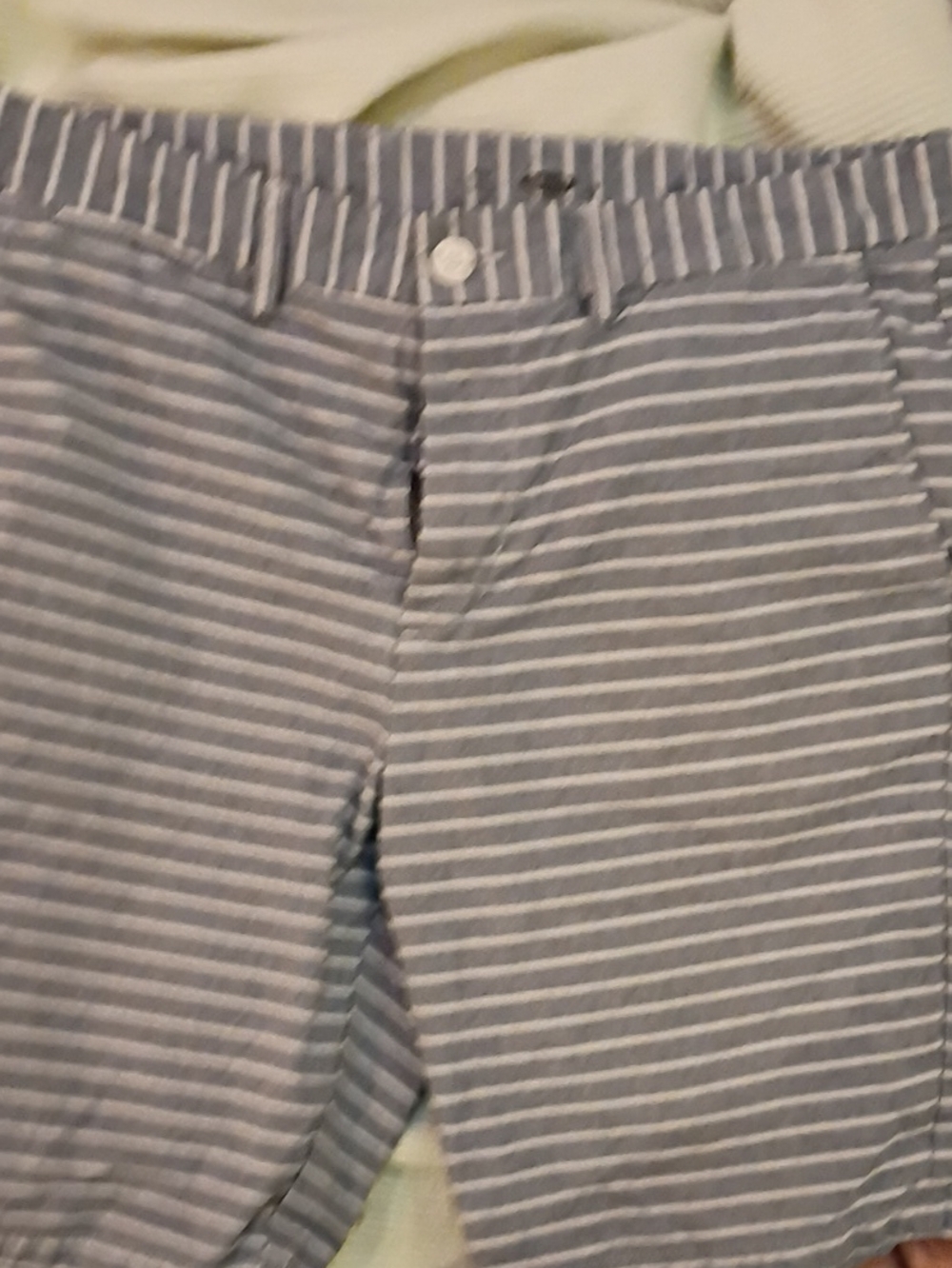 Old Navy Men's Blue and White Horizontal Stripe Shorts